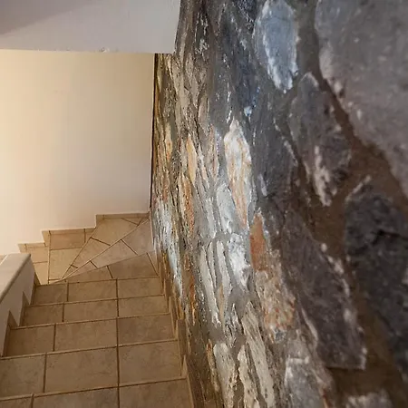 Io Villa Stoúpa