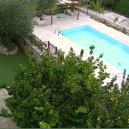 Io Villa Stoúpa