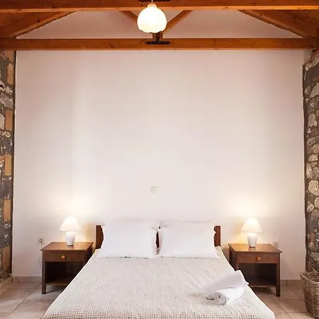 Villa Io Stoúpa