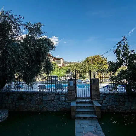 Villa Io *