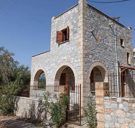 Villa Io Stoúpa