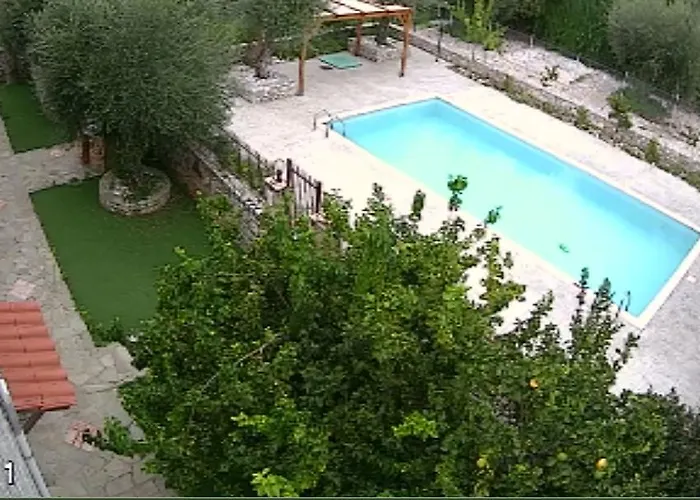 Io Villa Stoúpa